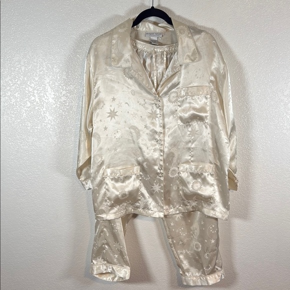 Morgan Taylor White Celestial Sateen PJ Set Size Medium - Picture 1 of 12